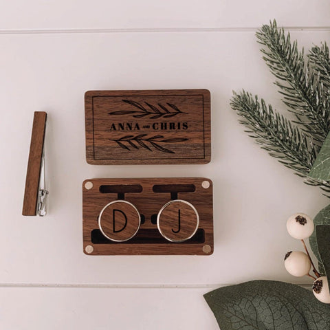 Personalise these awesome wood cufflink and tie clip sets and offer up the best possible gift to your groomsmen and best man. Not to mention the perfect gift for any guy, add these to any suit and accessorise in style.