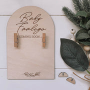 Looking for great pregnancy announcement ideas? Let your loved ones know with this beautiful wooden personalised announcement plaque.