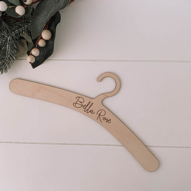 Personalised baby clothes hanger, childrens hanger, engraved wooden hanger, baby clothes divider, wooden newborn gift, engraved personalised name